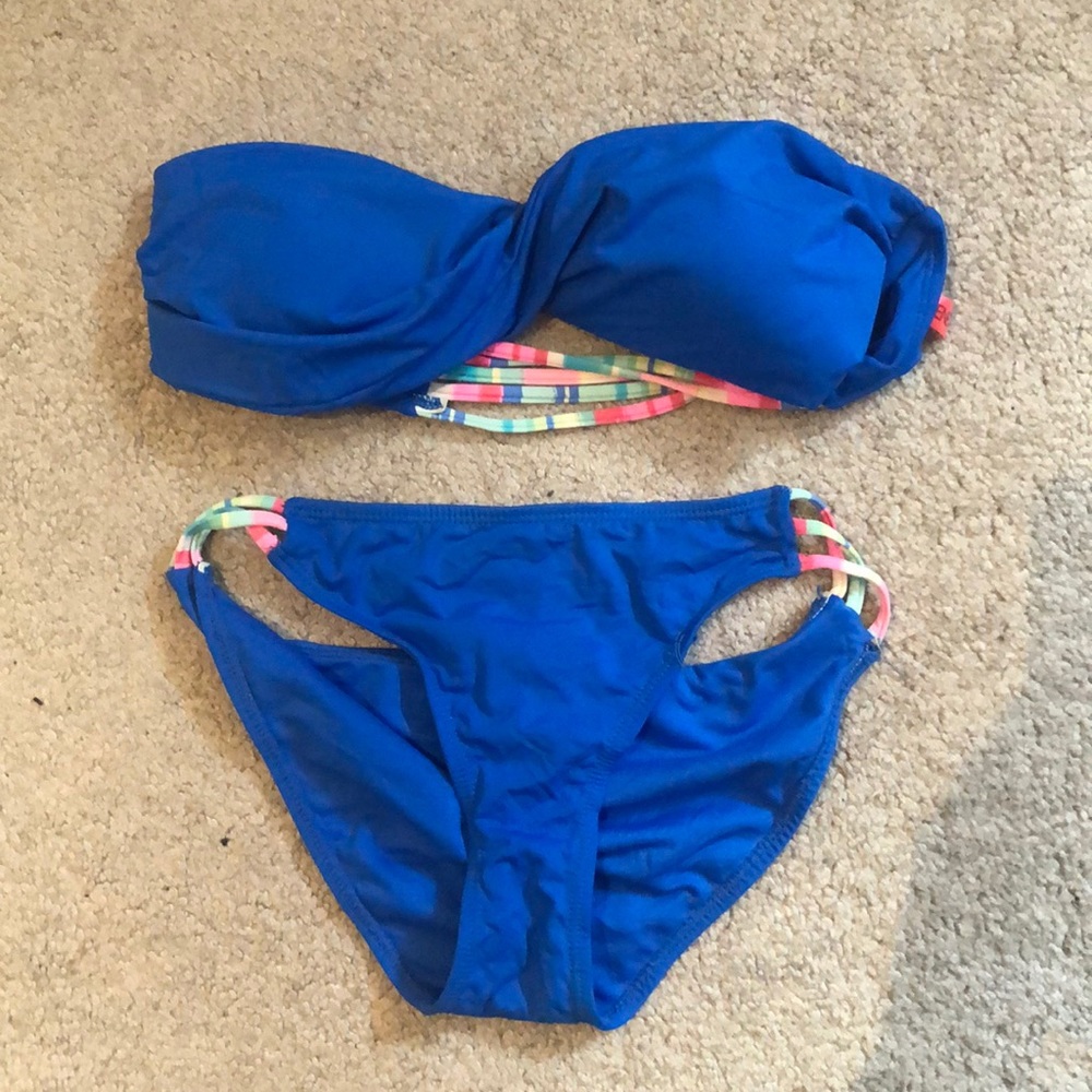 ✨Ardene swim suit set✨